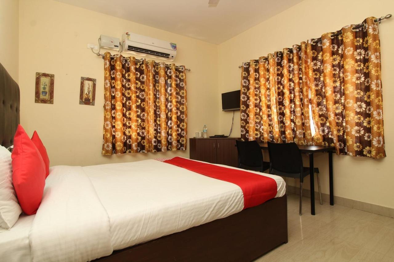 Oyo 36282 Namo Suites Hyderabad Exterior foto