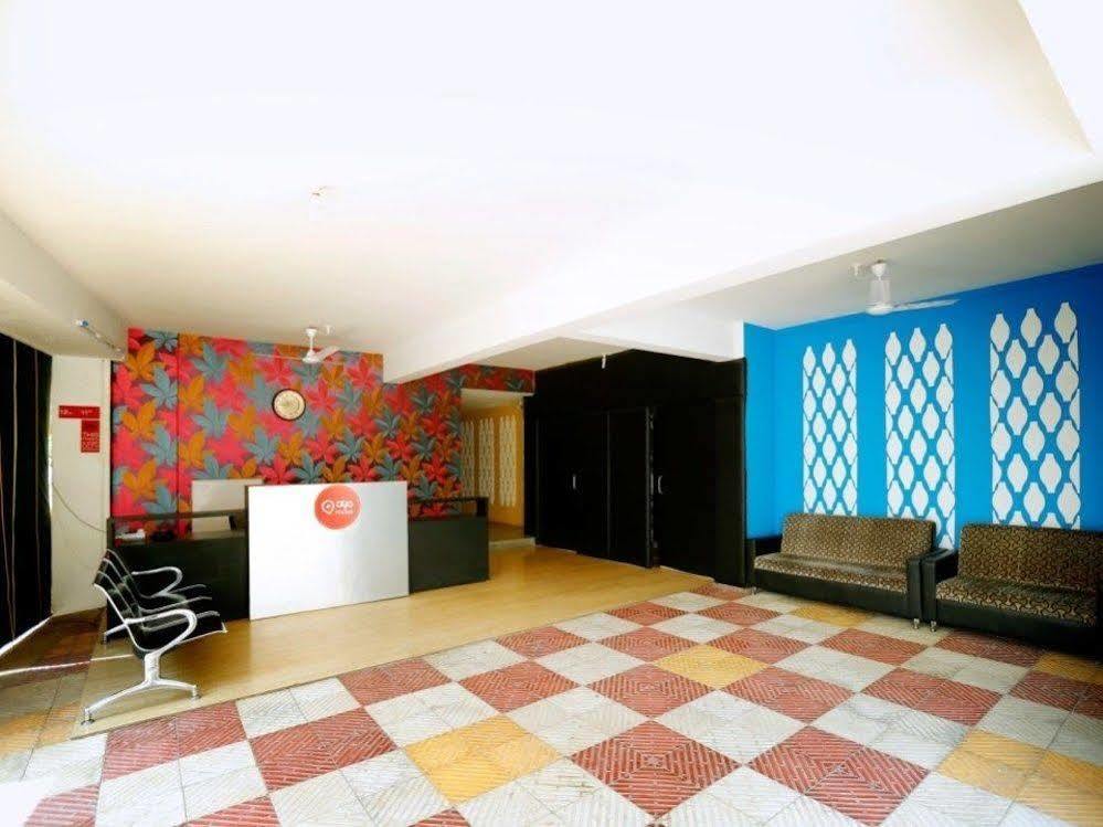 Oyo 36282 Namo Suites Hyderabad Exterior foto